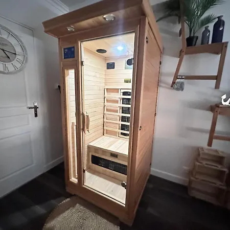 Magic Avec Balneo, Sauna Et Terrasse Apartment Reims